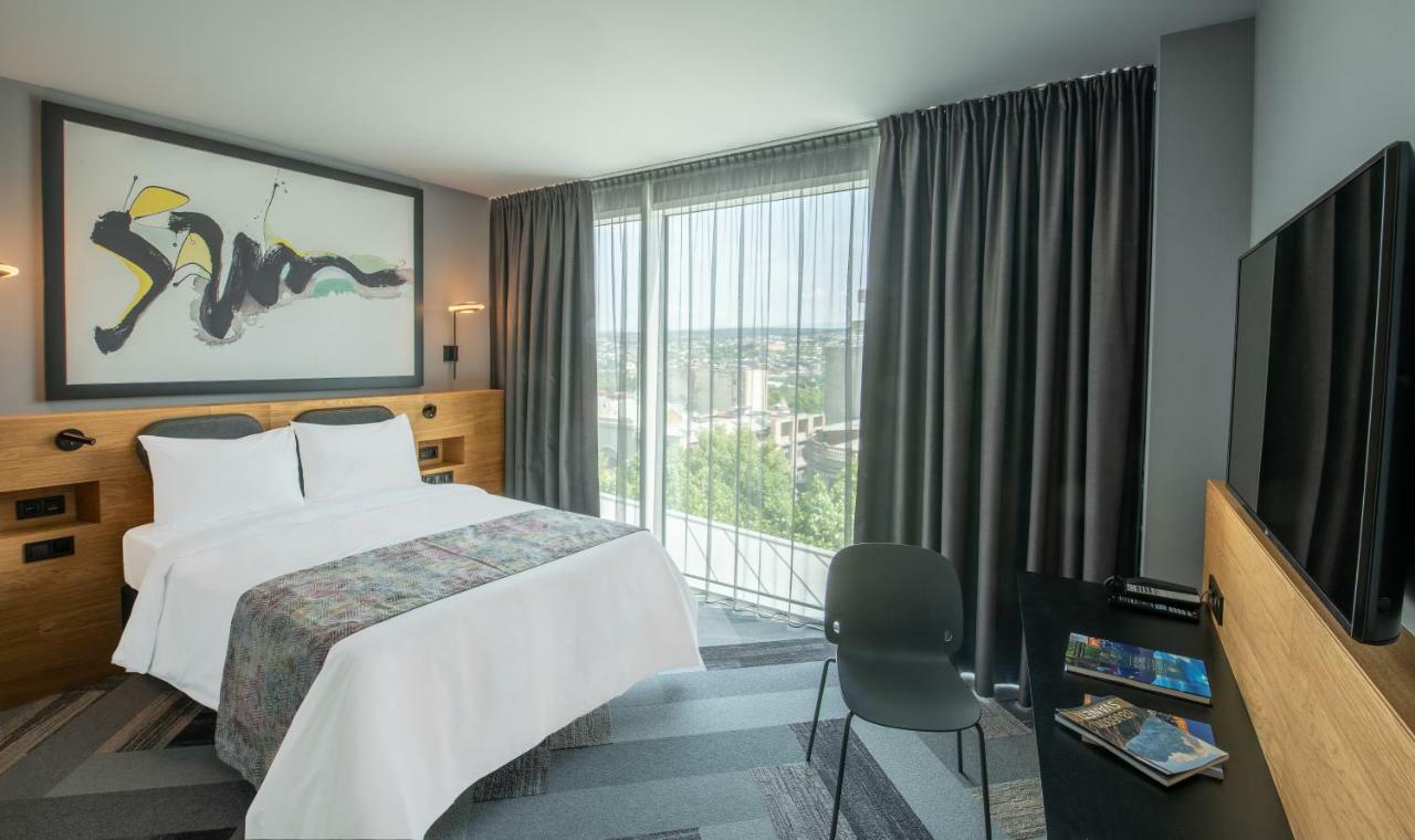 Radius Hotel Τυφλίδα Εξωτερικό φωτογραφία