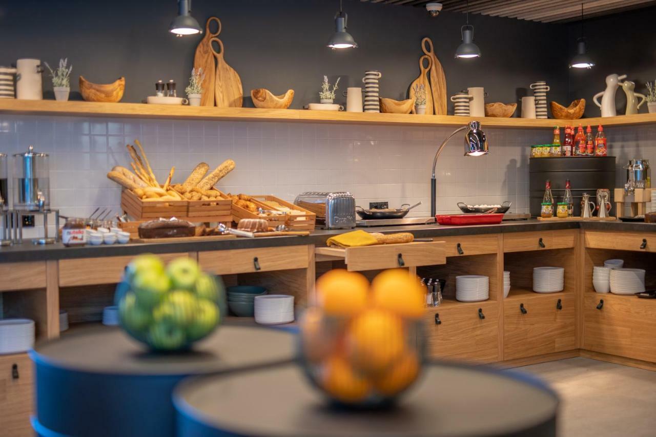 Radius Hotel Τυφλίδα Εξωτερικό φωτογραφία